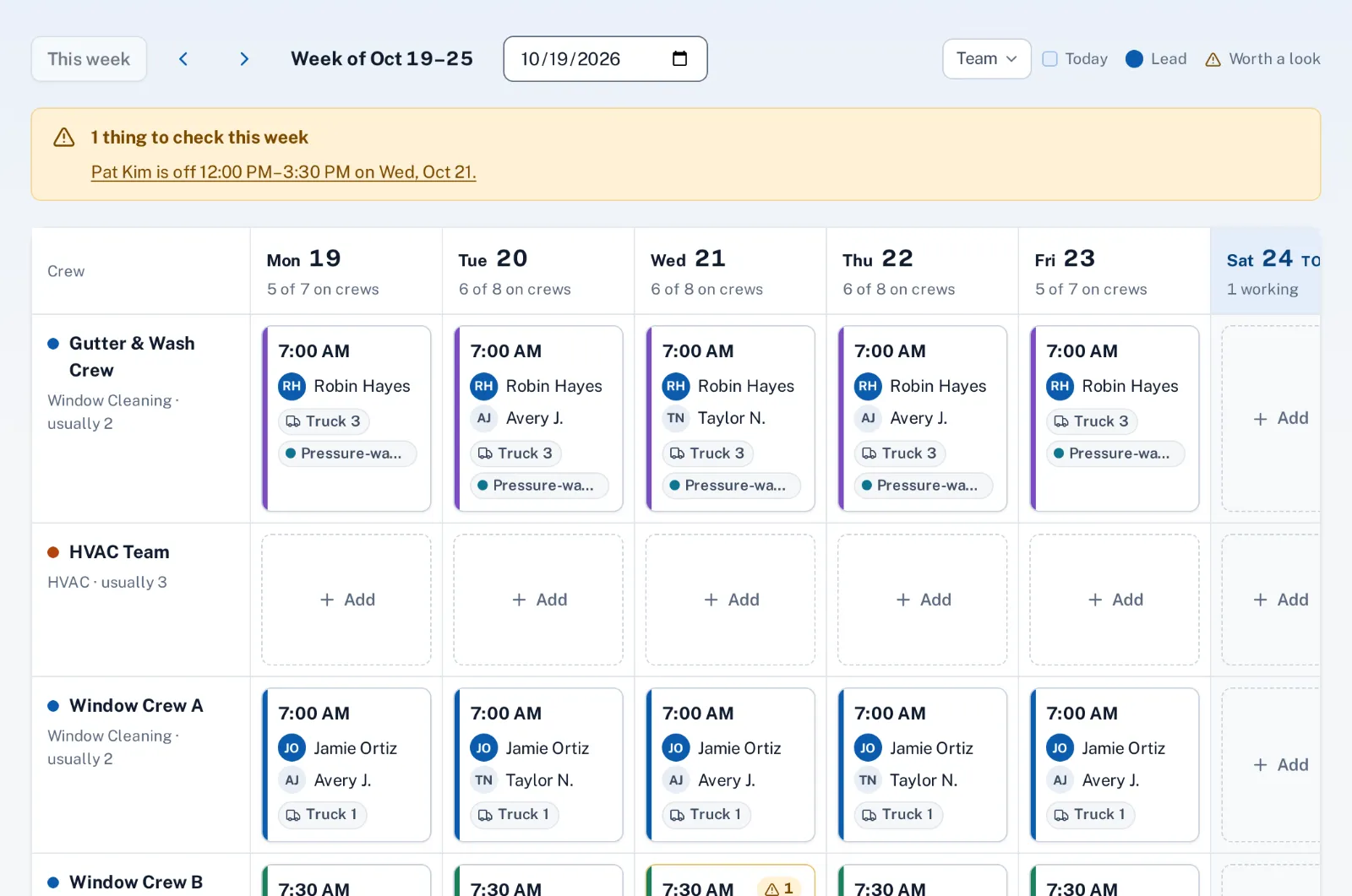 Screenshot: crew days for the week, each with its people, truck and start time.